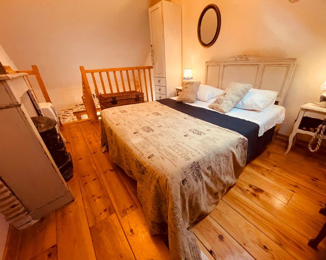 Appart' D'Hotes , Ch Et Gite Au Manoir De La Haute Pilais 샹트피 외부 사진