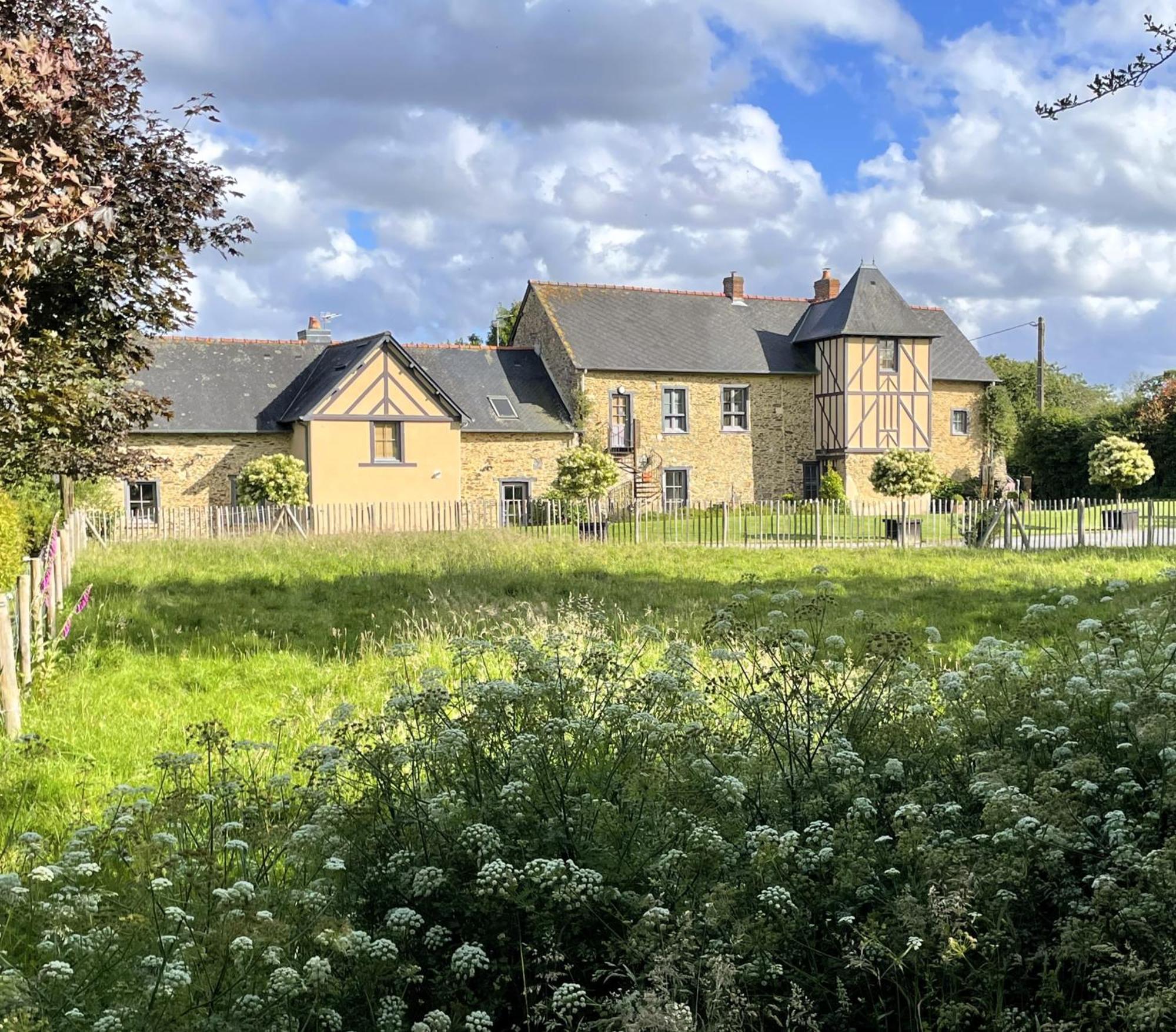 Appart' D'Hotes , Ch Et Gite Au Manoir De La Haute Pilais 샹트피 외부 사진